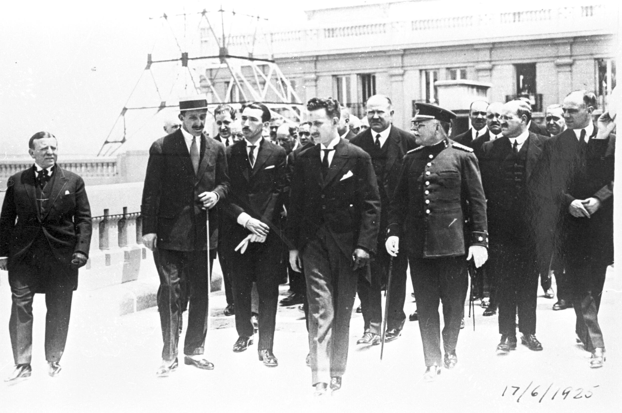 Alfonso XIII inaugura URM